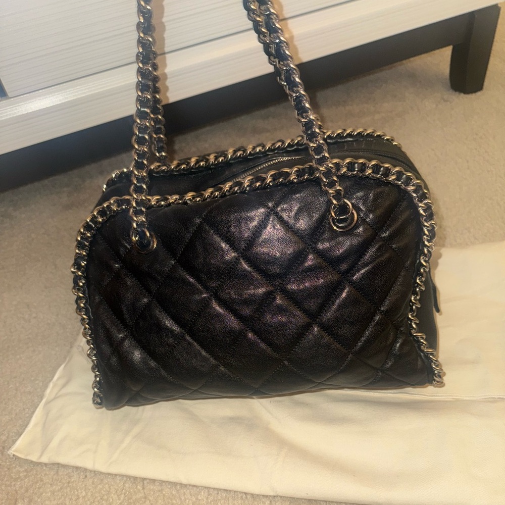 Black Quilted Chain Shoulder Bag